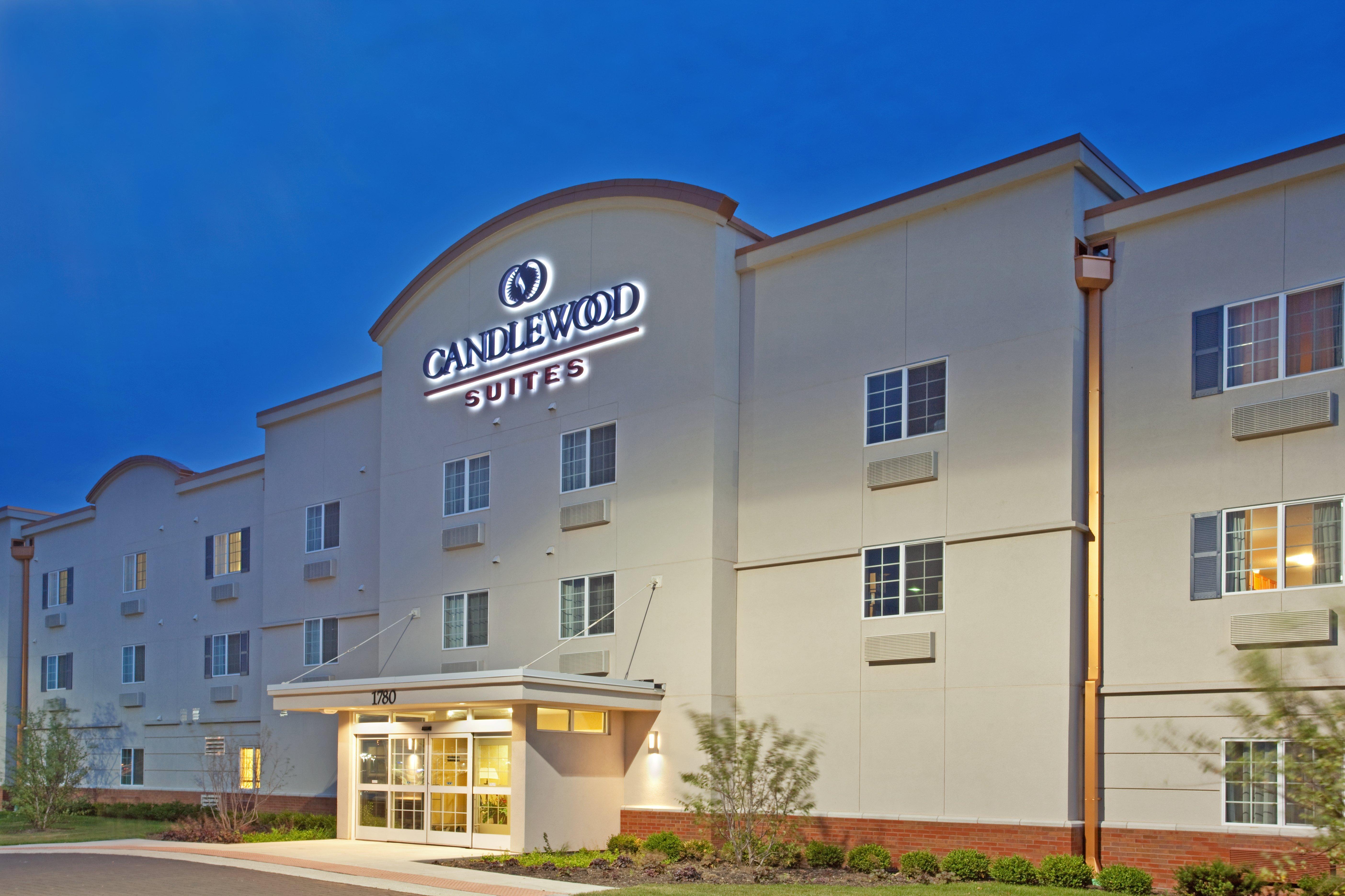Candlewood Suites Elgin - Northwest Chicago By Ihg Екстер'єр фото